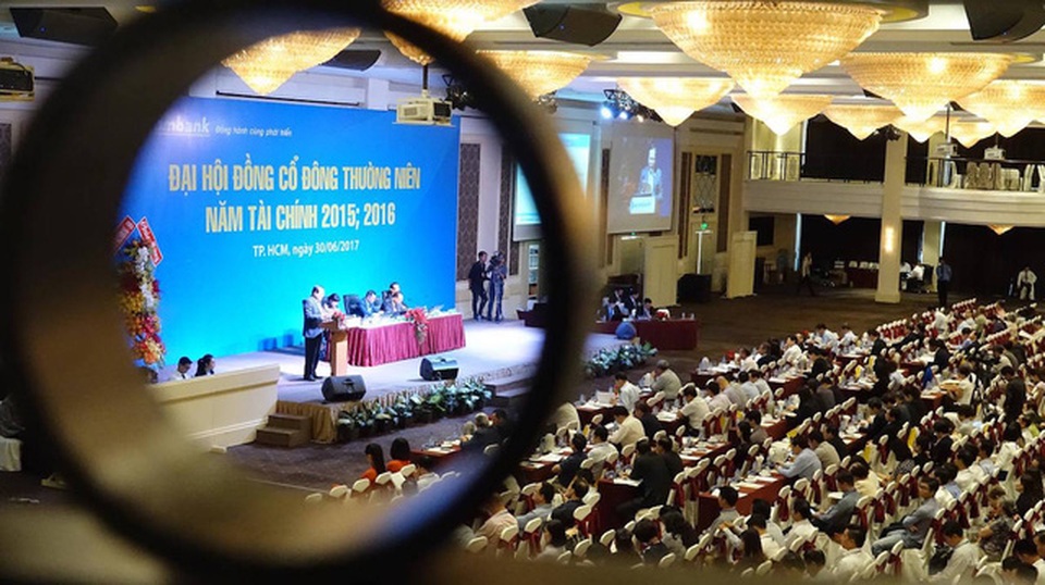 Ông Dương Công Minh chính thức ngồi vào "ghế nóng" Sacombank - 12 Đến 13h, đại hội vẫn chưa kết thúc