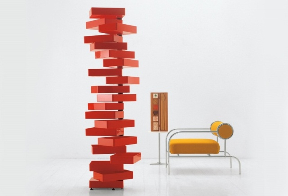 Giulio Cappellini - Đại sứ thiết kế Ý đến Việt Nam diễn thuyết - 3
Kệ Revolving cabinet’’ và ghế Sofa with arms