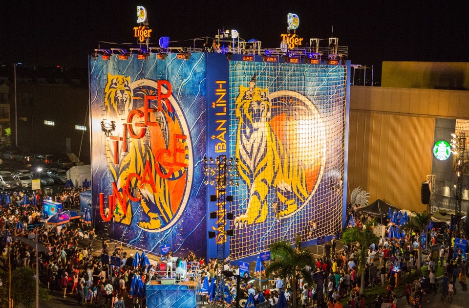 Được biết, bức tường Tiger năm nay đột phá với tận 5 thử thách lần đầu tiên ra mắt tại Việt Nam: Bức tường Phức Hợp, Bức tường lưới Tiger, Nhảy Tự Do, Thử Thách Vách Núi Everest, và Thử thách Selfie 360 độ giữa không trung