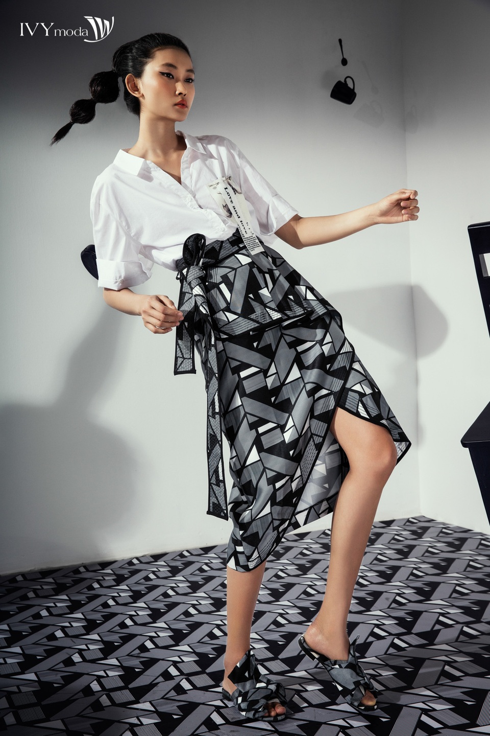 Polygon - Tiếng nói khác lạ trong dòng chảy của IVY moda - 3 Polygon - Tiếng nói khác lạ trong dòng chảy của IVY moda - 3