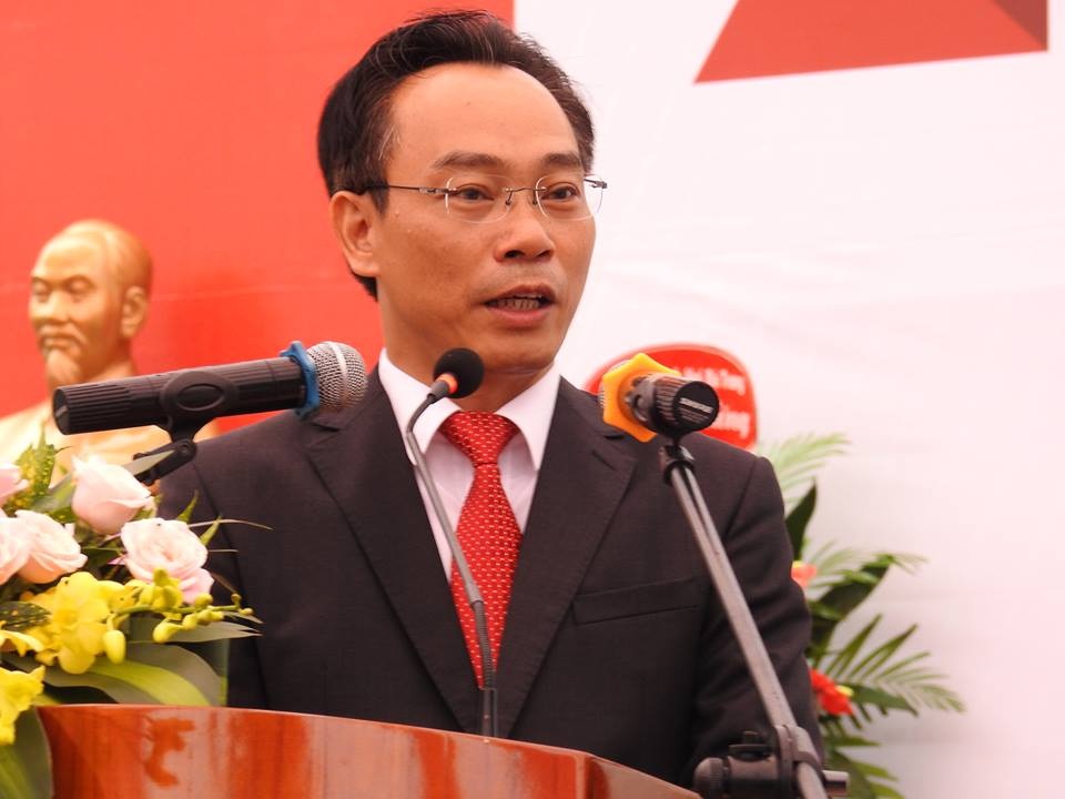 Bộ trưởng Phùng Xuân Nhạ: “Tân sinh viên hãy trau dồi tính nhân văn, kỹ năng sống” - 3 PGS. Hoàng Minh Sơn - Hiệu trưởng ĐH Bách khoa Hà Nội.