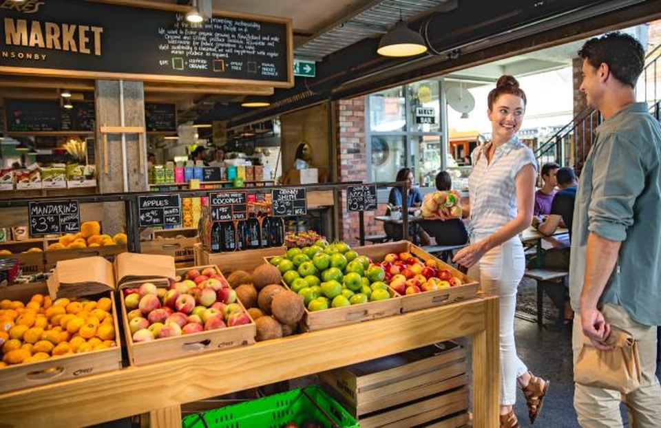 Du học sinh ở New Zealand chơi gì trong các ngày nghỉ? - 3 Nhắc đến New Zealand, giới yêu ẩm thực còn nghĩ ngay đến một đất nước với nền ẩm thực rất phát triển, những món ăn đầy sáng tạo hay những sản phẩm rượu vang nổi tiếng, và cả nền văn hóa cà phê tinh tế.
