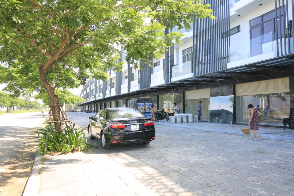 Marina Complex – Không chỉ là vượt tiến độ bàn giao và sáng đèn tại mỗi căn nhà phố - 3
Marina Complex mang đến nhiều giá trị vượt trội về an cư – đầu tư – phát triển kinh doanh thương mại cho mọi khách hàng