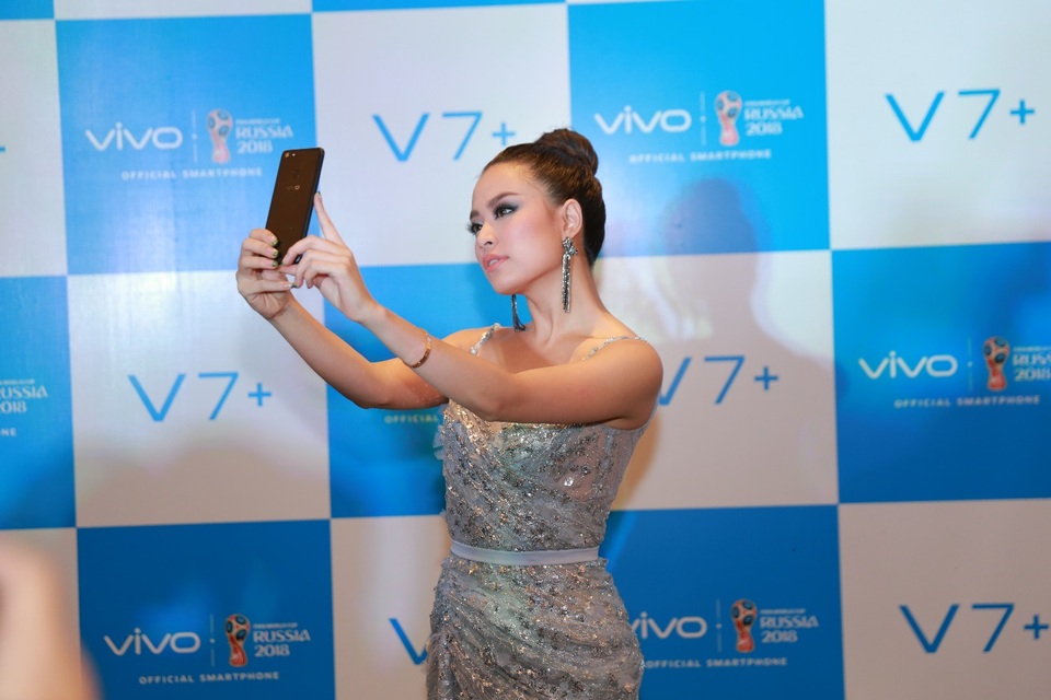 Mãn nhãn với buổi ra mắt sản phẩm Vivo V7+ tại Việt Nam - 3 Mãn nhãn với buổi ra mắt sản phẩm Vivo V7+ tại Việt Nam - 3