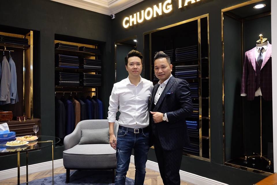 Lê Hiếu và stylish Thuận Nguyễn bất ngờ cùng xuất hiện trong sự kiện - 3 ( Lê Hiếu và ông Chương Tailor )