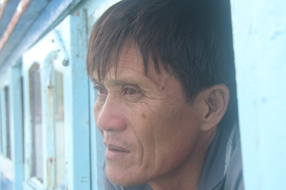 "Chúng tôi không biết chạy đi đâu, 7 người hứng mưa bão cả đêm!" - 10 Bão qua, nỗi đau hằn trên mắt người dân Đầm Môn