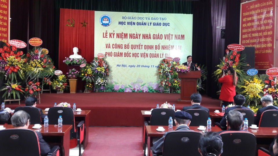 Nồng ấm lễ tri ân các nhà giáo của Học viện Quản lý giáo dục - 3 Nồng ấm lễ tri ân các nhà giáo của Học viện Quản lý giáo dục - 3