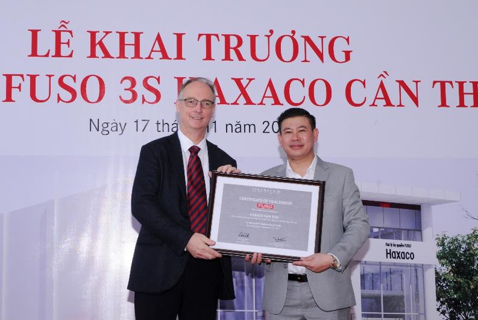 FUSO khai trương đại lý chuẩn 3S đầu tiên tại Tây Nam Bộ - 3 Đại diện Mercedes-Benz Việt Nam và đại diện Haxaco Cần Thơ