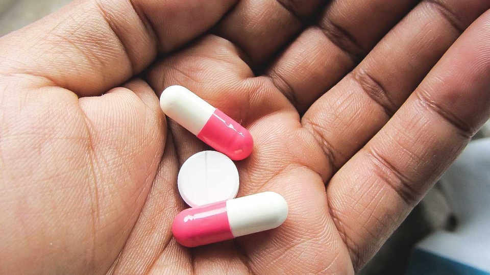 Sử dụng kháng sinh hợp lý là giải pháp hàng đầu trong chống đề kháng kháng sinh