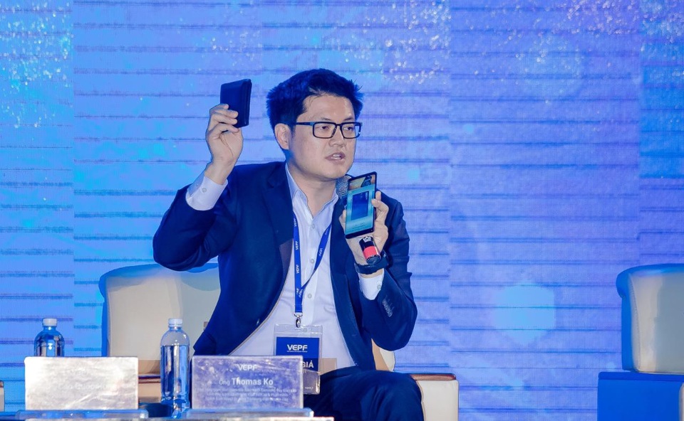 Samsung Pay có nhiều cơ sở để chinh phục người dùng Việt - 3 Ông Thomas Ko tin tưởng con số hưởng ứng Samsung Pay của thị trường Việt Nam dự kiến sẽ tăng nhanh trong thời gian tới.