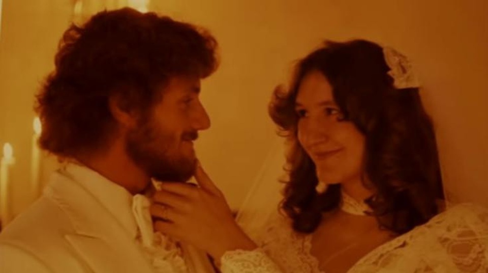 Vợ ghen bắt chồng lựa chọn giữa mình và búp bê tình dục - 3 Hai vợ chồng đã bên nhau được 36 năm