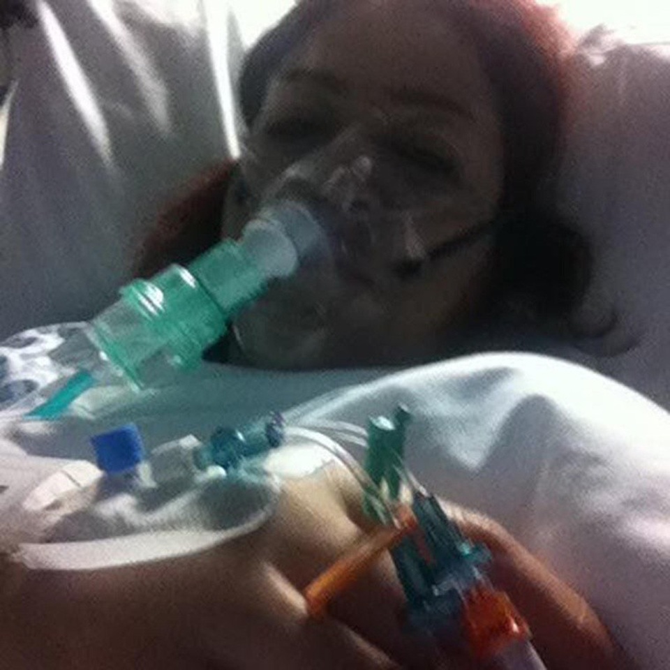 Bị "cắt" oan vì bệnh viện chẩn đoán nhầm ung thư vú - 2 Cô mới trải qua ca phẫu thuật tái tạo ngực trong vòng 8 giờ đồng hồ