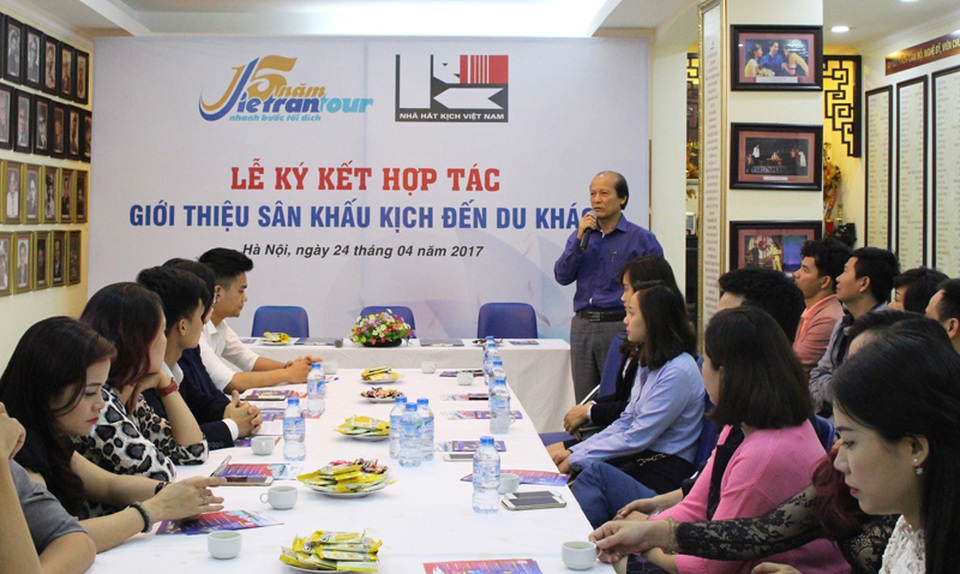 Ngành du lịch đưa sân khấu kịch đến với du khách - 4 Ngành du lịch đưa sân khấu kịch đến với du khách - 4
