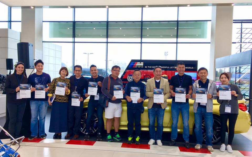 Trung tâm lái xe lớn nhất châu Á cho người đam mê tốc độ - 4
Khách hàng luôn được cấp chứng chỉ sau mỗi khóa huấn luyện/thử thách của BMW.