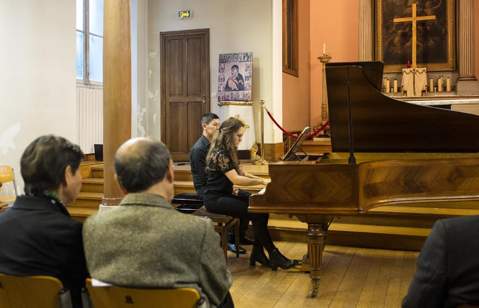 Đêm hòa nhạc gây quỹ học bổng “Đồng hành” của sinh viên Việt tại Pháp - 4 Đêm hòa nhạc gây quỹ học bổng “Đồng hành” của sinh viên Việt tại Pháp - 4