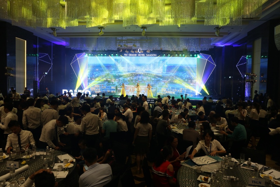 Condotel thứ hai của quần thể FLC Sầm Sơn được giới thiệu sớm tại Hà Nội bởi Danko Group - 4 Sự kiện thu hút hàng trăm khách hàng là những nhà đầu tư, quan tâm đến bất động sản nghỉ dưỡng