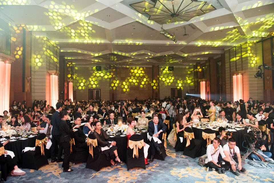 Những khoảnh khắc ấn tượng của đêm hội nhan sắc quy tụ dàn sao Việt – Hàn đình đám - 4 Những khoảnh khắc ấn tượng của đêm hội nhan sắc quy tụ dàn sao Việt – Hàn đình đám - 4