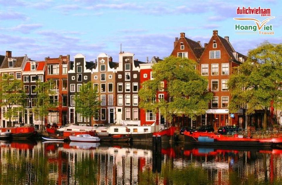 Trải nghiệm châu Âu mùa thu ưu đãi đến 14 triệu đồng - 4 Amsterdam - Venice của phương bắc