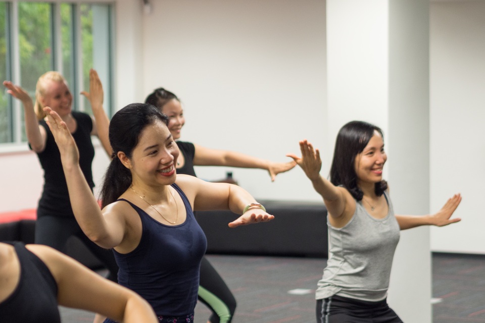 Mất ngủ - Bốc hỏa: "Bóng đen" đè nặng tâm lý - 4 Mất ngủ - Bốc hỏa: "Bóng đen" đè nặng tâm lý - 4