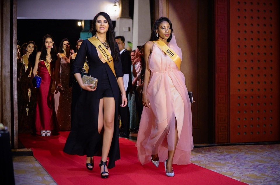 Miss Grand Guatemala và Miss Grand Haiti