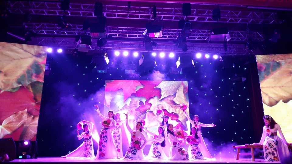 Bùng nổ đêm nhạc “Nhật ký 20” chào tân sinh viên Học viện Báo chí - 3