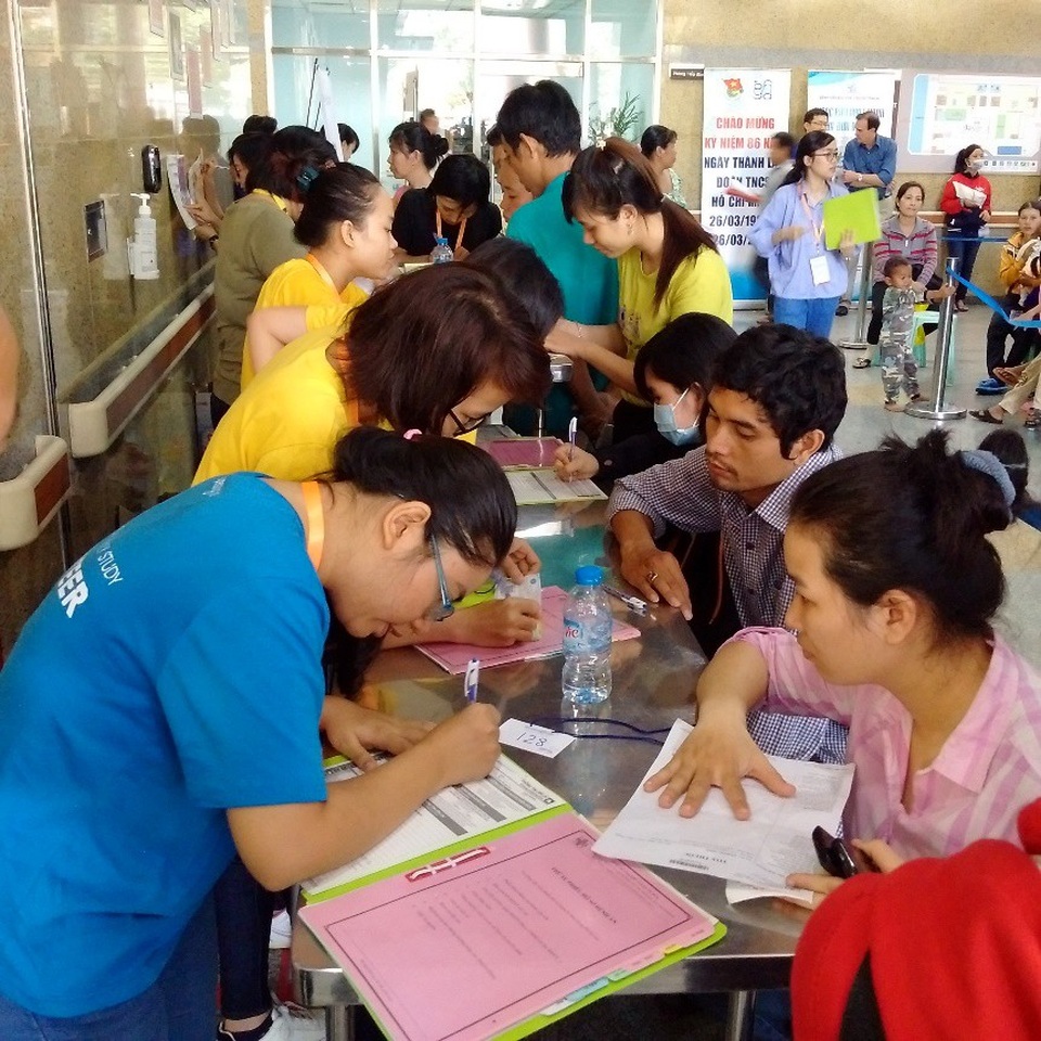 Lotte Mart trao 200 triệu đồng thực hiện chương trình phẫu thuật nụ cười - 4 
Chương trình hợp tác phẫu thuật giữa LOTTE Mart và Operation Smile vào tháng 3/2017 dành cho 20 trẻ em dị tật môi tại bệnh viện đại học Y dược Thành phố Hồ Chí Minh