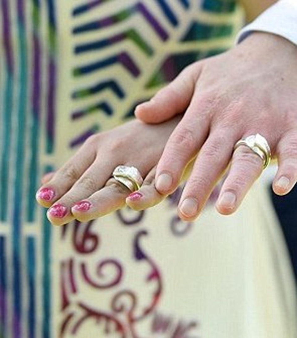 Đám cưới hạnh phúc của cặp vợ chồng cùng mắc hội chứng Down - 5 Trao nhau nhẫn và lời thề nguyện