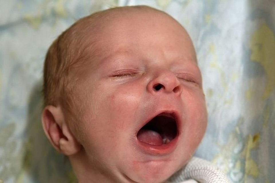 Cậu bé David nặng 2,9 kg.