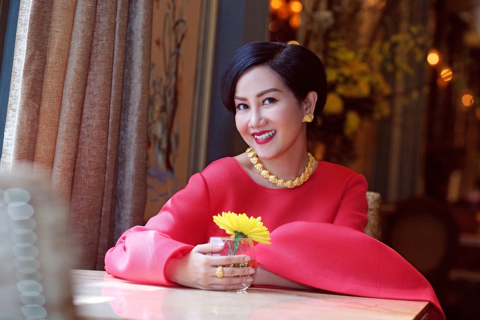 Trò chuyện với Giao: Đàn bà 40 - Vàng 10 không sợ lửa - 5 Trò chuyện với Giao: Đàn bà 40 - Vàng 10 không sợ lửa - 5