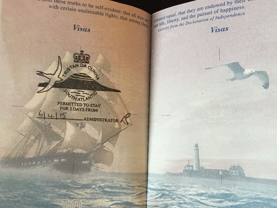 Những con dấu hộ chiếu được “thèm muốn” nhất thế giới - 5