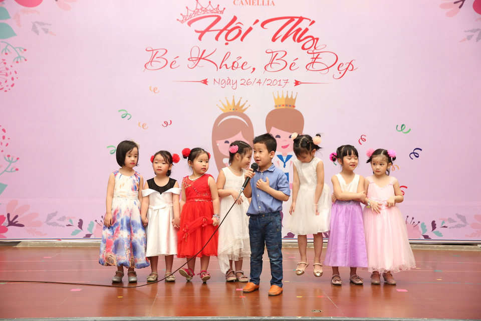 Ngắm các "mẫu nhí" trong hội thi bé khỏe - bé đẹp - 5 Ngắm các "mẫu nhí" trong hội thi bé khỏe - bé đẹp - 5