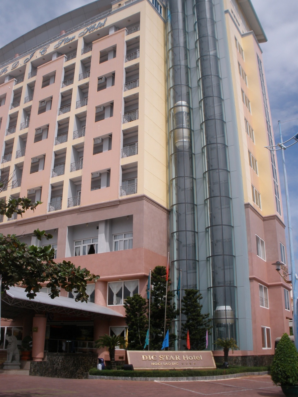 Công ty cổ phần Trần Doãn - NPP Độc quyền sàn gỗ Krono-Original từ Đức tại VN - 5 Công ty cổ phần Trần Doãn - NPP Độc quyền sàn gỗ Krono-Original từ Đức tại VN - 5
