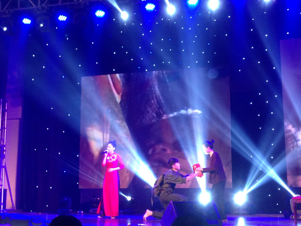Tiết mục “Giặc đói” giành quán quân đêm chung kết AOF’s Got Talent - 5 Tiết mục “Giặc đói” giành quán quân đêm chung kết AOF’s Got Talent - 5