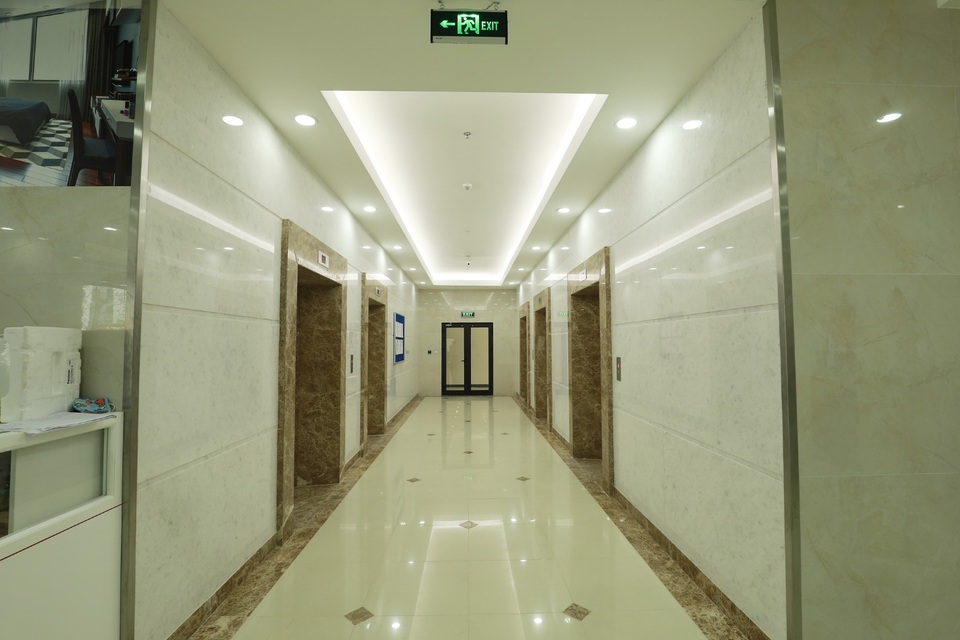 Chỉ 1,1 tỷ đồng sở hữu căn hộ ở ngay tại dự án Goldmark City - 5 Hành lang thoáng đãng, sạch đẹp bên trong các tòa nhà của khu Ruby. Chủ đầu tư dùng những vật liệu cao cấp nhất, được thi công bởi hai nhà thầu uy tín là Coteccons và Delta.