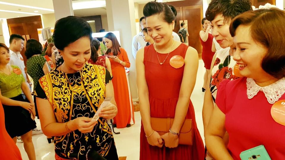Văn hóa và vẻ đẹp Meiko tôn vinh đẳng cấp người tiêu dùng Việt - 5
…và trải nghiệm sản phẩm trực tiếp cùng khách mời.