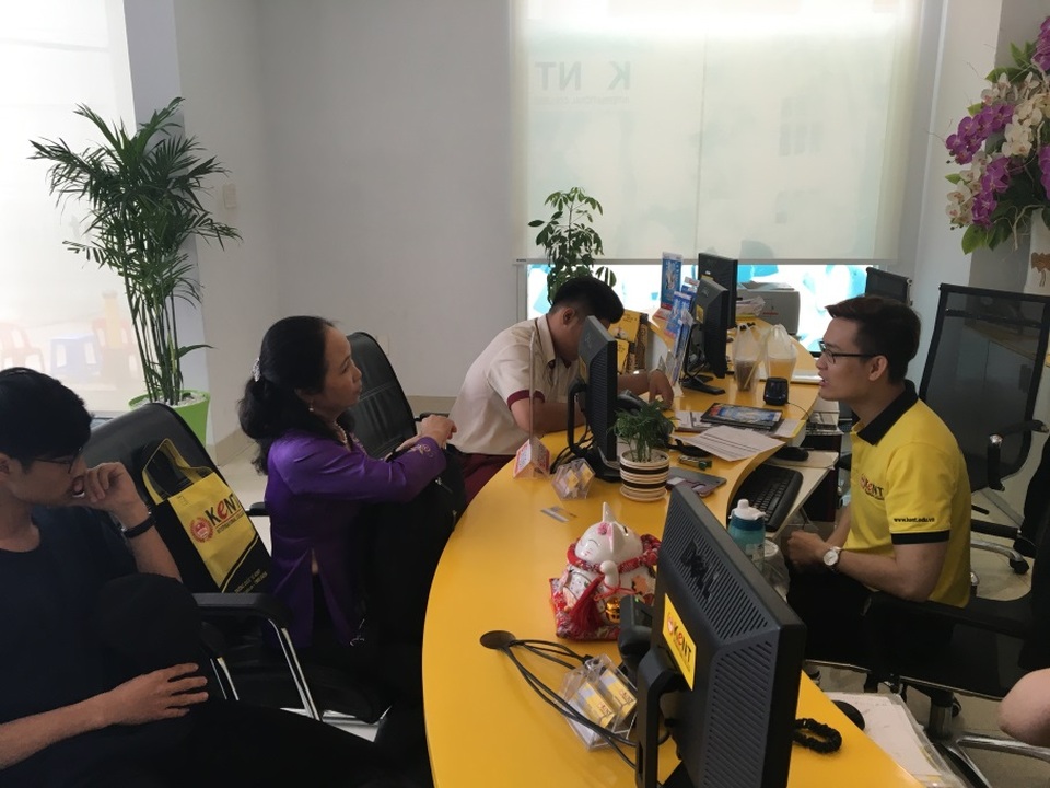 Du học: Chọn A – level hay dự bị Đại học 1 + 3 tốt hơn? - 5
Phụ huynh quan tâm đến các chương trình du học chuyển tiếp đa dạng tại Anh, Úc, Mỹ…do trường Kent International College giảng dạy