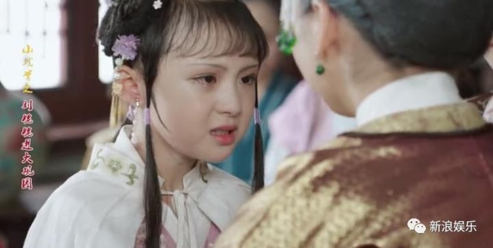 Ngỡ ngàng với diễn xuất của dàn sao nhí "Hồng lâu mộng" - 2 Ngỡ ngàng với diễn xuất của dàn sao nhí "Hồng lâu mộng" - 2