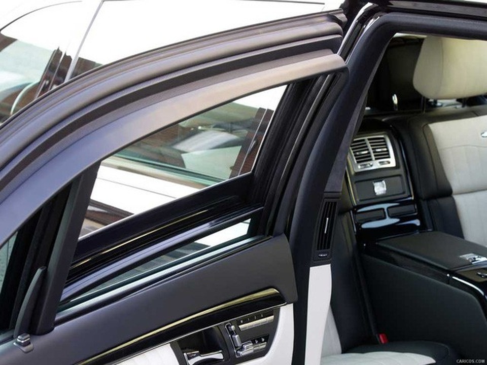 Hé lộ limousine của Tổng thống Putin vừa tới Đà Nẵng - 6 (Ảnh: Caricos)