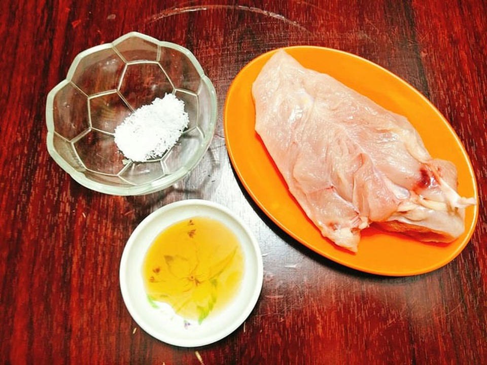 Cách làm ruốc thịt gà để dành ăn xôi, "cứu đói" những ngày bận rộn - 2 Nguyên liệu làm ruốc thịt gà