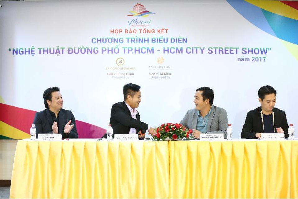 Âm vang nghệ thuật đường phố trong lòng du khách và người dân - 5 Box: Thông tin thêm về Ho Chi Minh city Streetshow 2017