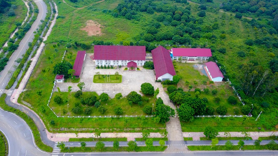 Toàn cảnh công trình khu đô thị đại học hơn 7 nghìn tỷ tại Hà Nội - 6
Trụ sở Ban quản lý dự án nằm cạnh cạnh nhà công vụ số 1.