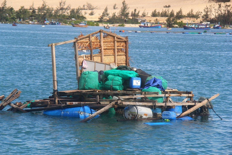 "Chúng tôi không biết chạy đi đâu, 7 người hứng mưa bão cả đêm!" - 12 "Chúng tôi không biết chạy đi đâu, 7 người hứng mưa bão cả đêm!" - 12