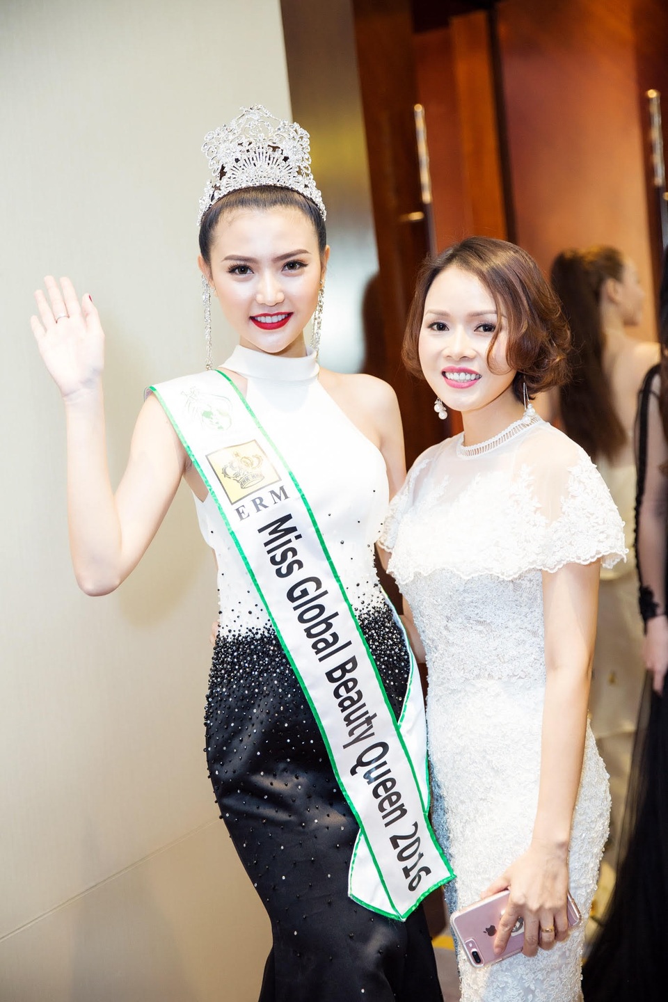 Doanh nhân Sarah Tú hội ngộ dàn sao trong sự kiện Face Of Vietnam - 7 Doanh nhân Sarah Tú hội ngộ dàn sao trong sự kiện Face Of Vietnam - 7