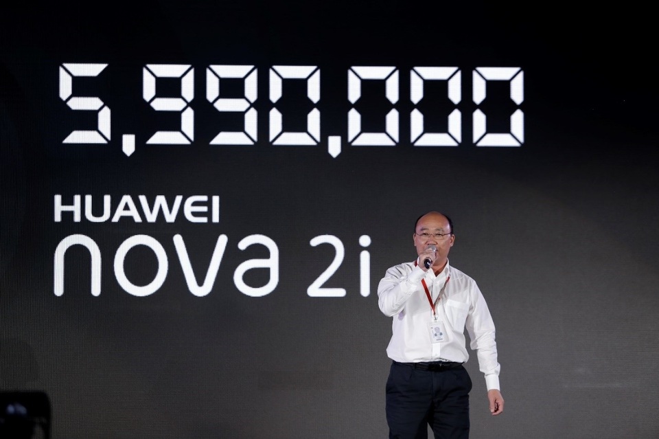 Huawei trở lại ngoạn mục và đầy tham vọng với nova 2i - 7 Với mức giá hấp dẫn, hãng điện thoại đình đám tin rằng sẽ gây đột phá trong thị trường smartphone tầm trung
