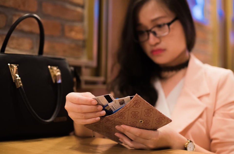 Thanh toán di động - Phương thức thanh toán của tương lai - 7 Không phải đắn đo chọn thẻ, thao tác lại nhanh chóng và đơn giản tương tự như khi dùng thẻ vật lý …