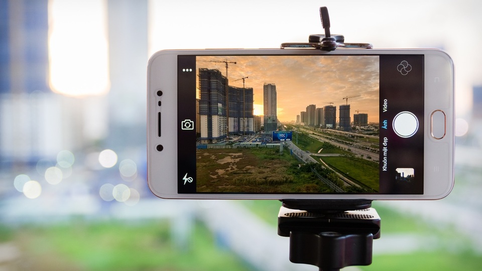 Đánh giá chi tiết tính năng chụp hình của Vivo V5 với camera trước và sau - 7 Máy tích hợp nhiều filter, hiệu ứng rất đa dạng để sử dụng ngay khi chụp