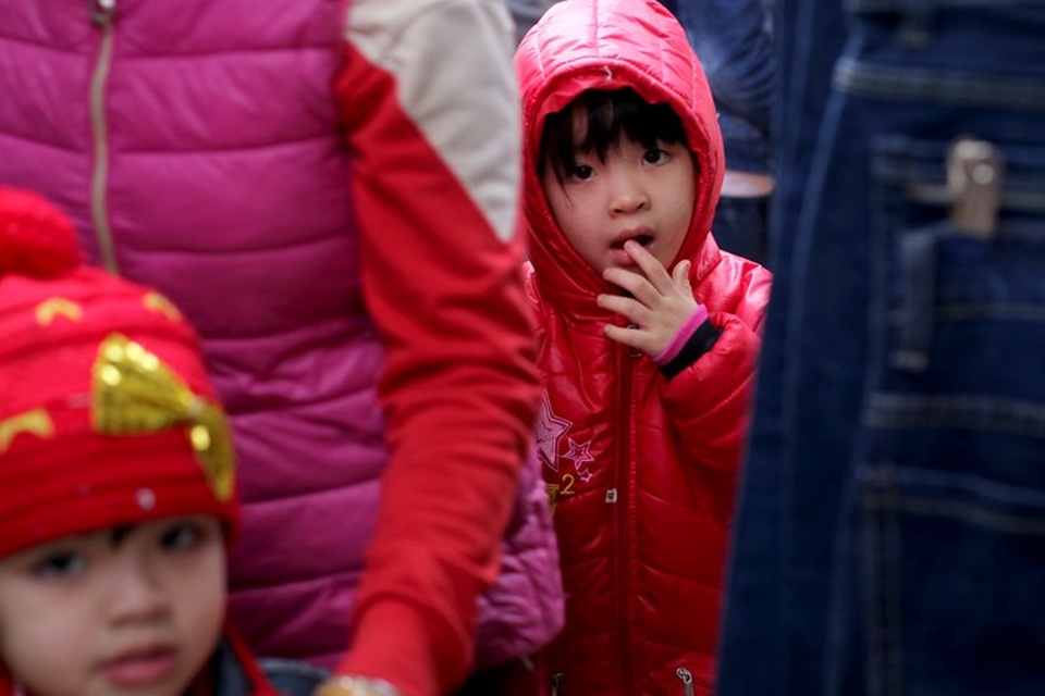 Lạ lùng phiên chợ cuối năm ở thủ đô chỉ dành cho quý ông - 8 Lạ lùng phiên chợ cuối năm ở thủ đô chỉ dành cho quý ông - 8