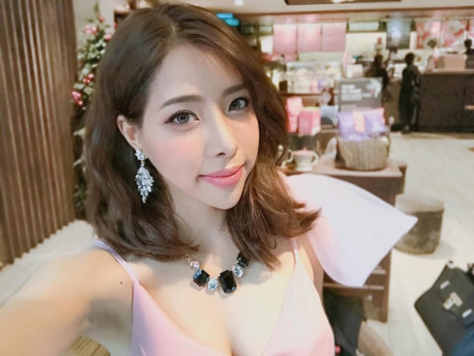 Mê mẩn vòng eo 55,5cm của cô gái một thời "lù lù như rùa rụt cổ" - 9