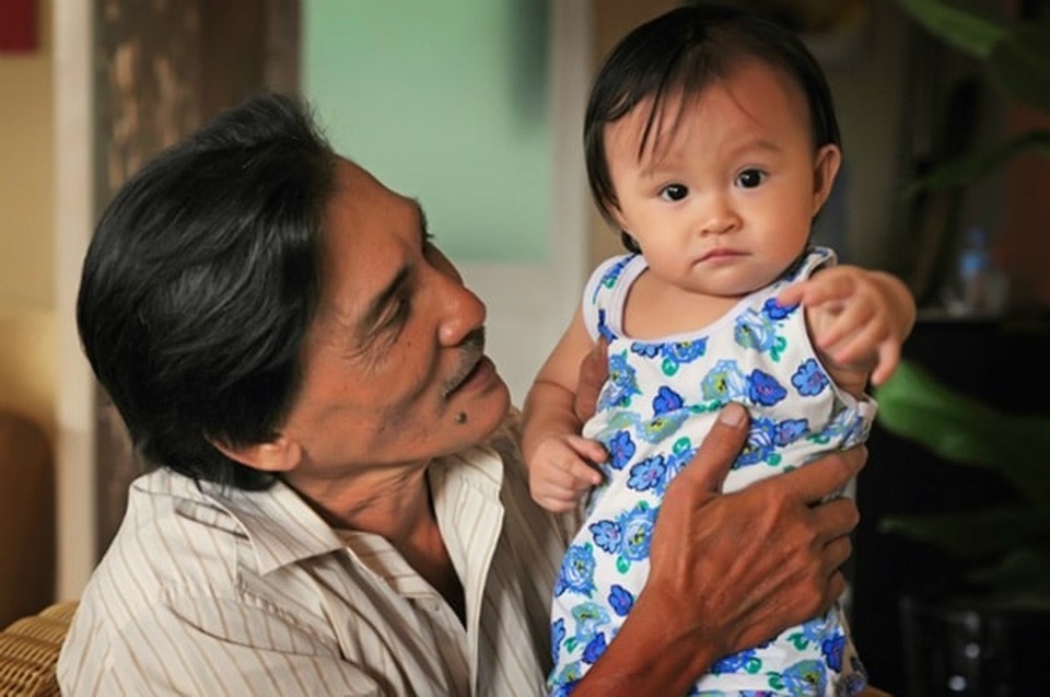 Những nghệ sĩ Việt lên chức bố ở tuổi đáng làm ông - 3 Những nghệ sĩ Việt lên chức bố ở tuổi đáng làm ông - 3