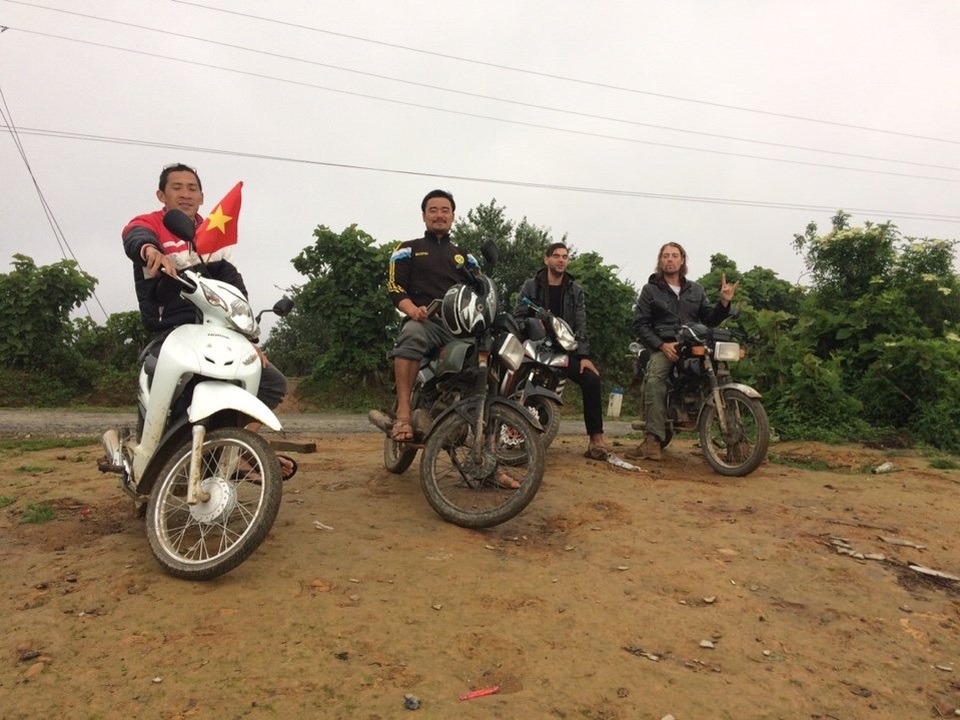 Vẻ đẹp ngỡ ngàng "đại dương" mây trắng trên đỉnh Tà Xùa - 3 Vẻ đẹp ngỡ ngàng "đại dương" mây trắng trên đỉnh Tà Xùa - 3